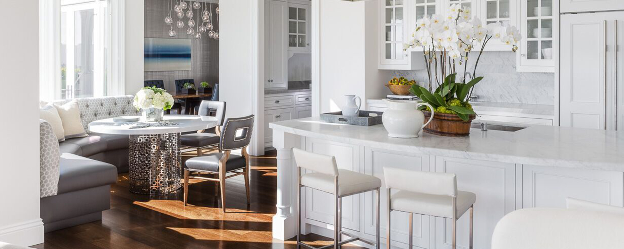 BREAKFAST ROOM - Designed by Ann Lowengart Interiors. Installed by TLC Delivery. Photo courtesy of Ann Lowengart.